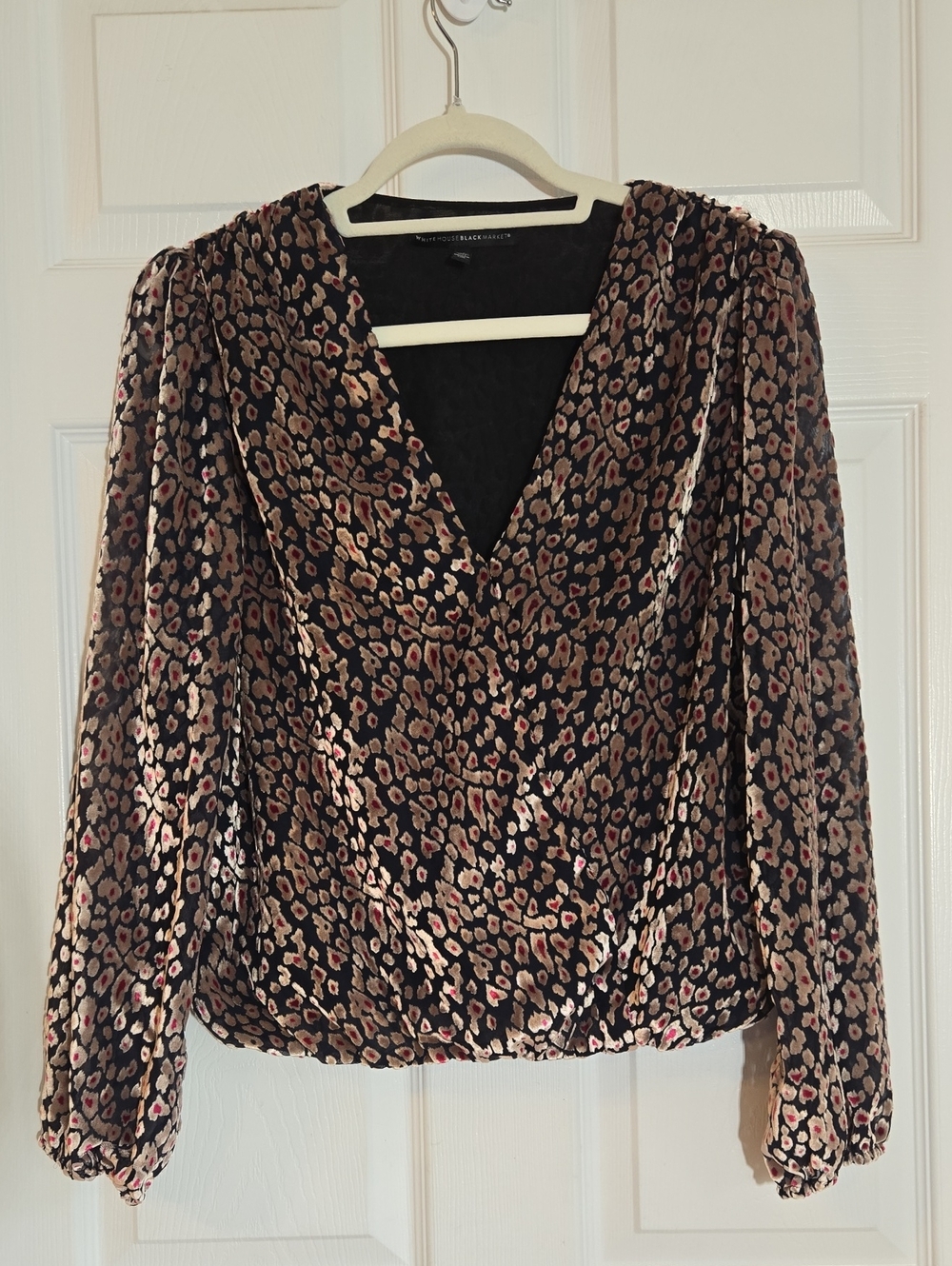 White House Black Market Black Velvet Red Leopard-Print V-Neck Blouse Size Small